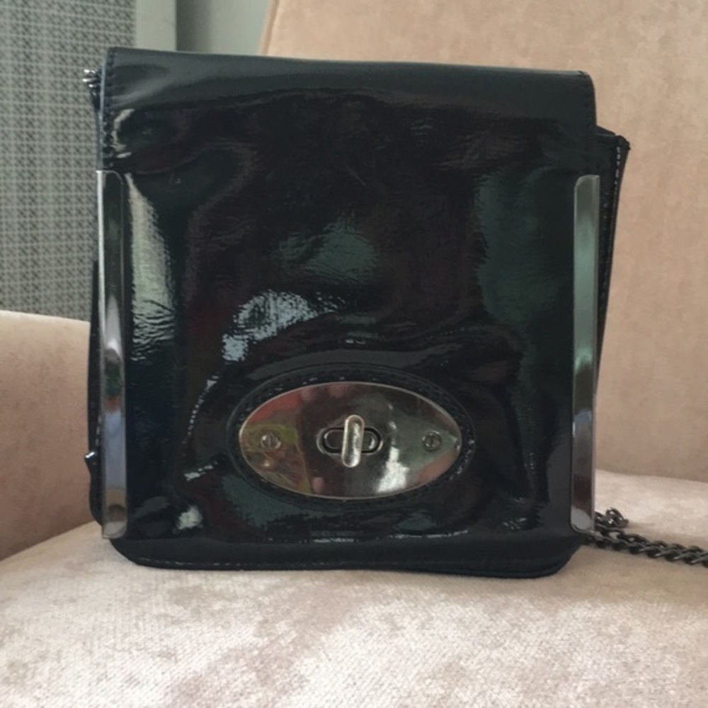 Patent leather shoulder bag